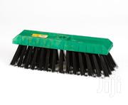 BROOM D-4 PLASTIC